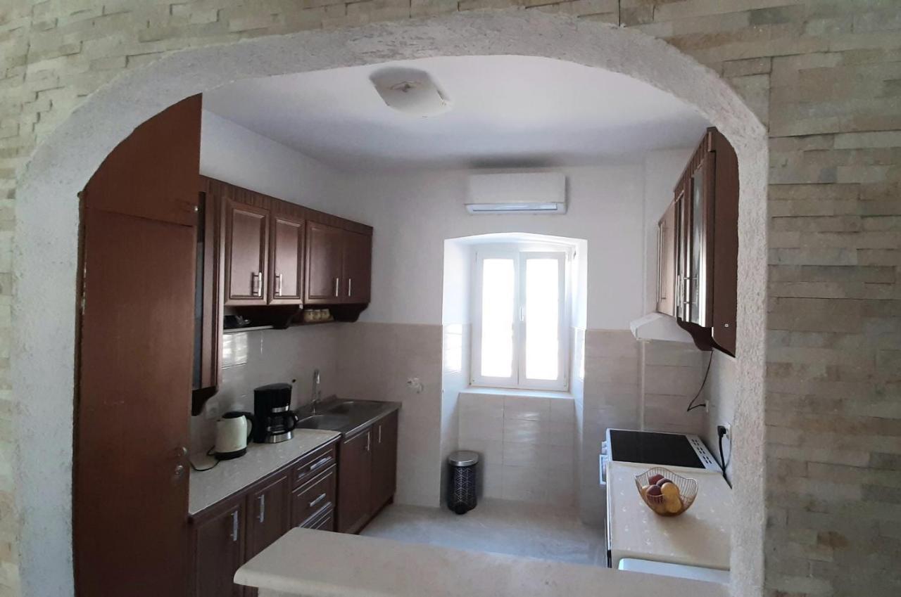 Old Town Heart Apartment Котор Екстериор снимка