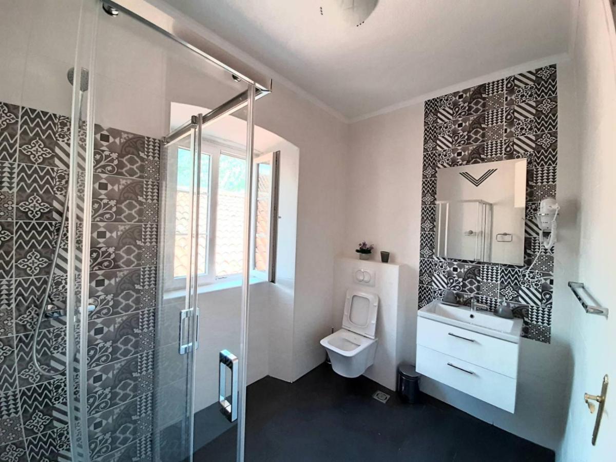 Old Town Heart Apartment Котор Екстериор снимка
